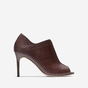 Gently Used COLE HAAN Annabel Open Toe Weave (85mm) in Chestnut Weave in Size 9